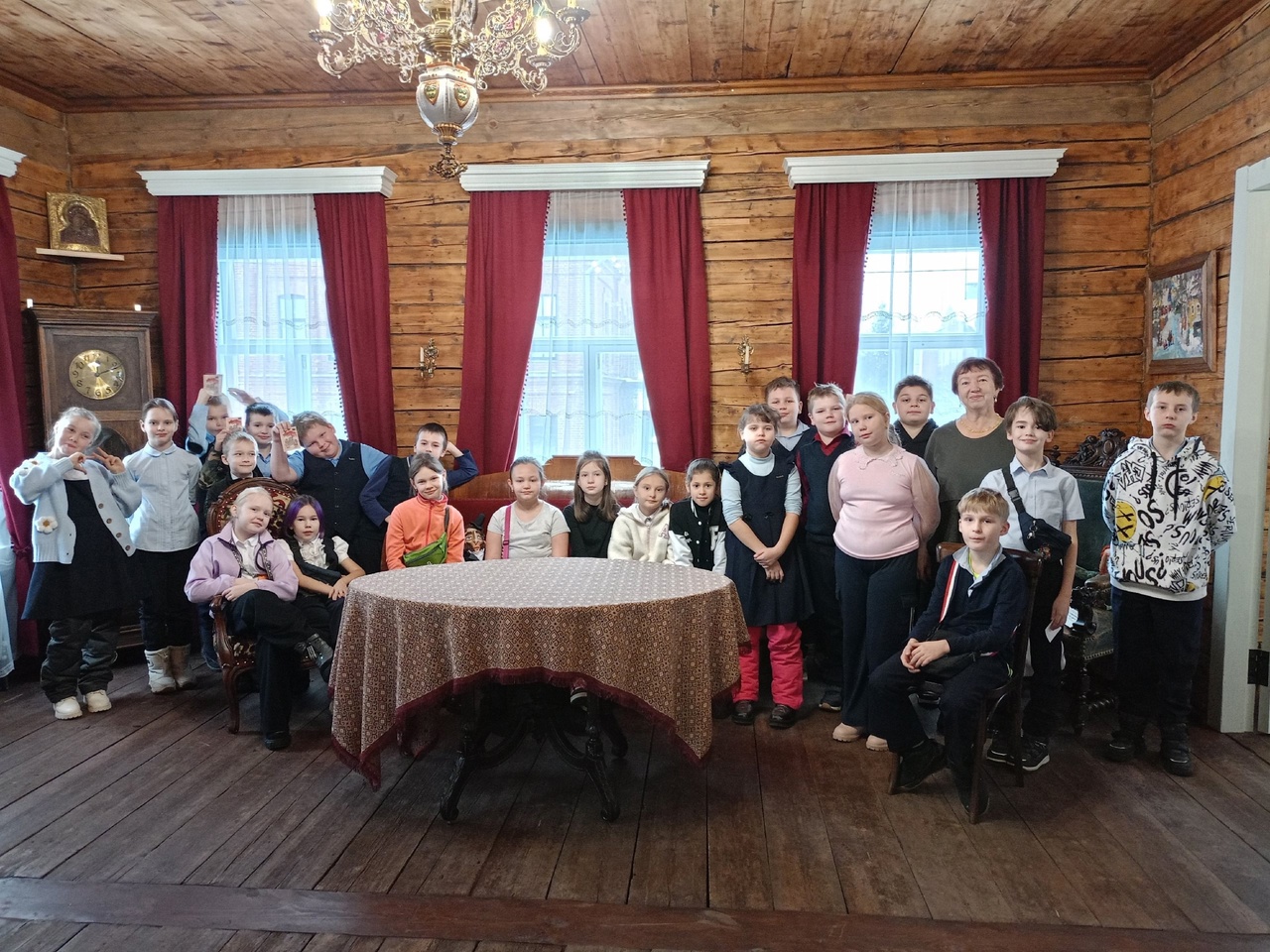 Экскурсия в старинном купеческом доме.